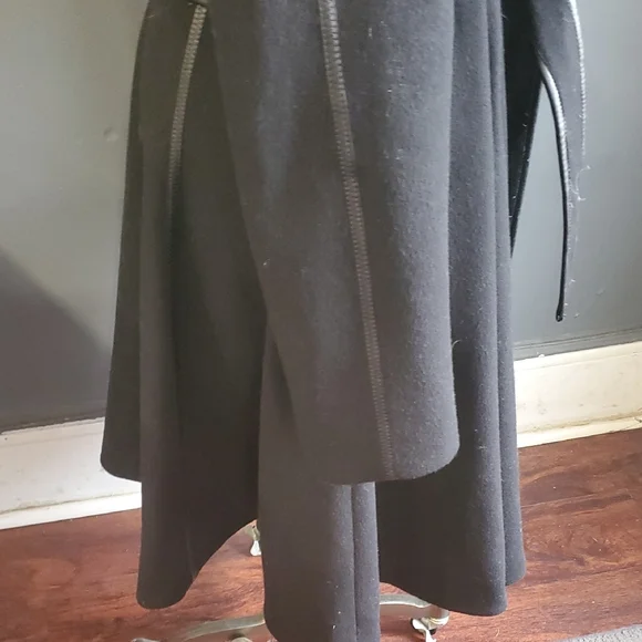 Dawn Levy NY Fergie  Black Fit & flare  Belted Wool  Coat  Sz L - Picture 7 of 17